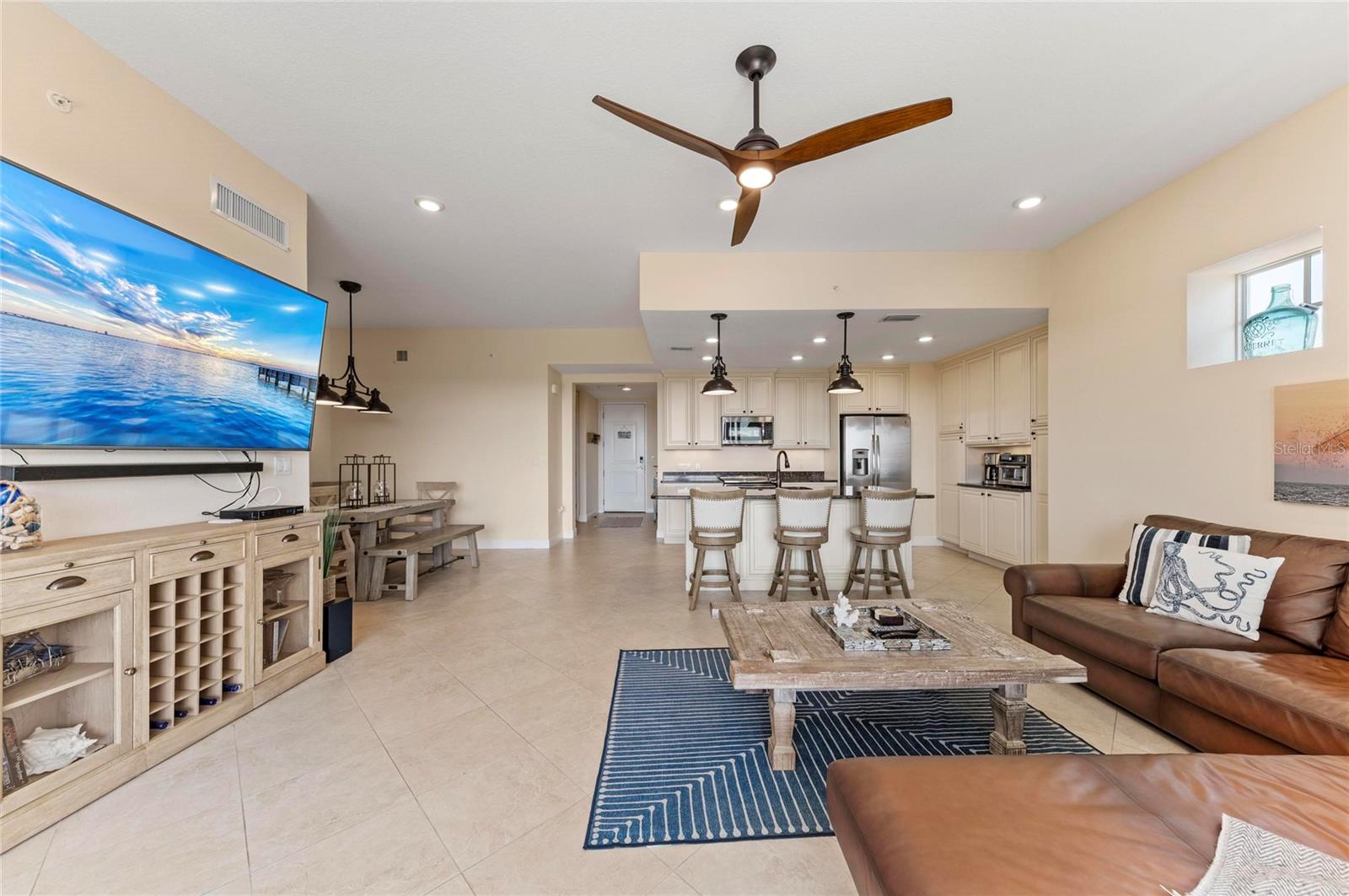 395 ARUBA CIR #402 — photo 15