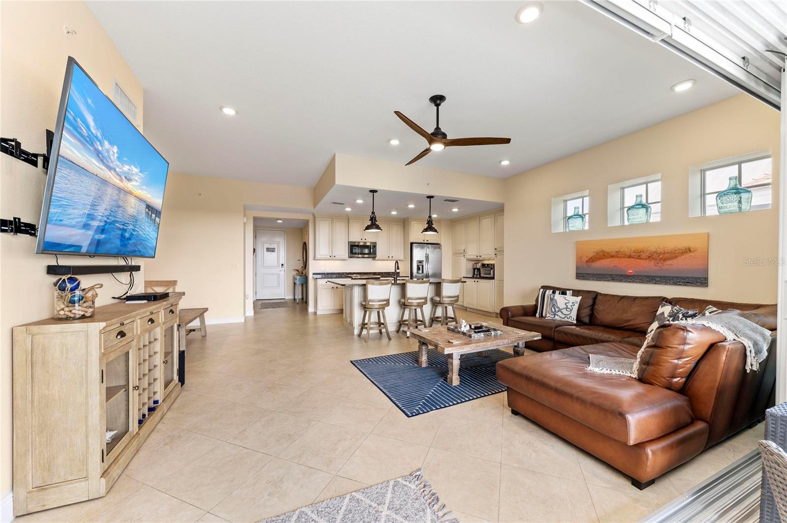 395 ARUBA CIR #402 — photo 16