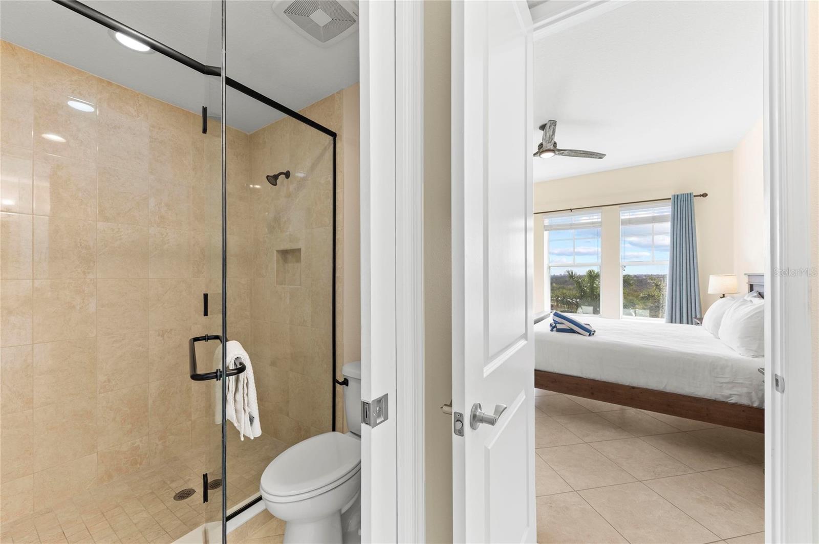 395 ARUBA CIR #402 — photo 25