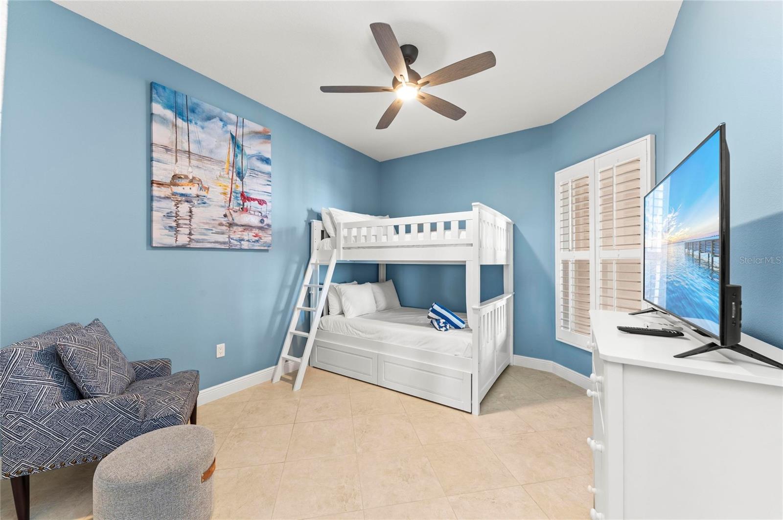 395 ARUBA CIR #402 — photo 28