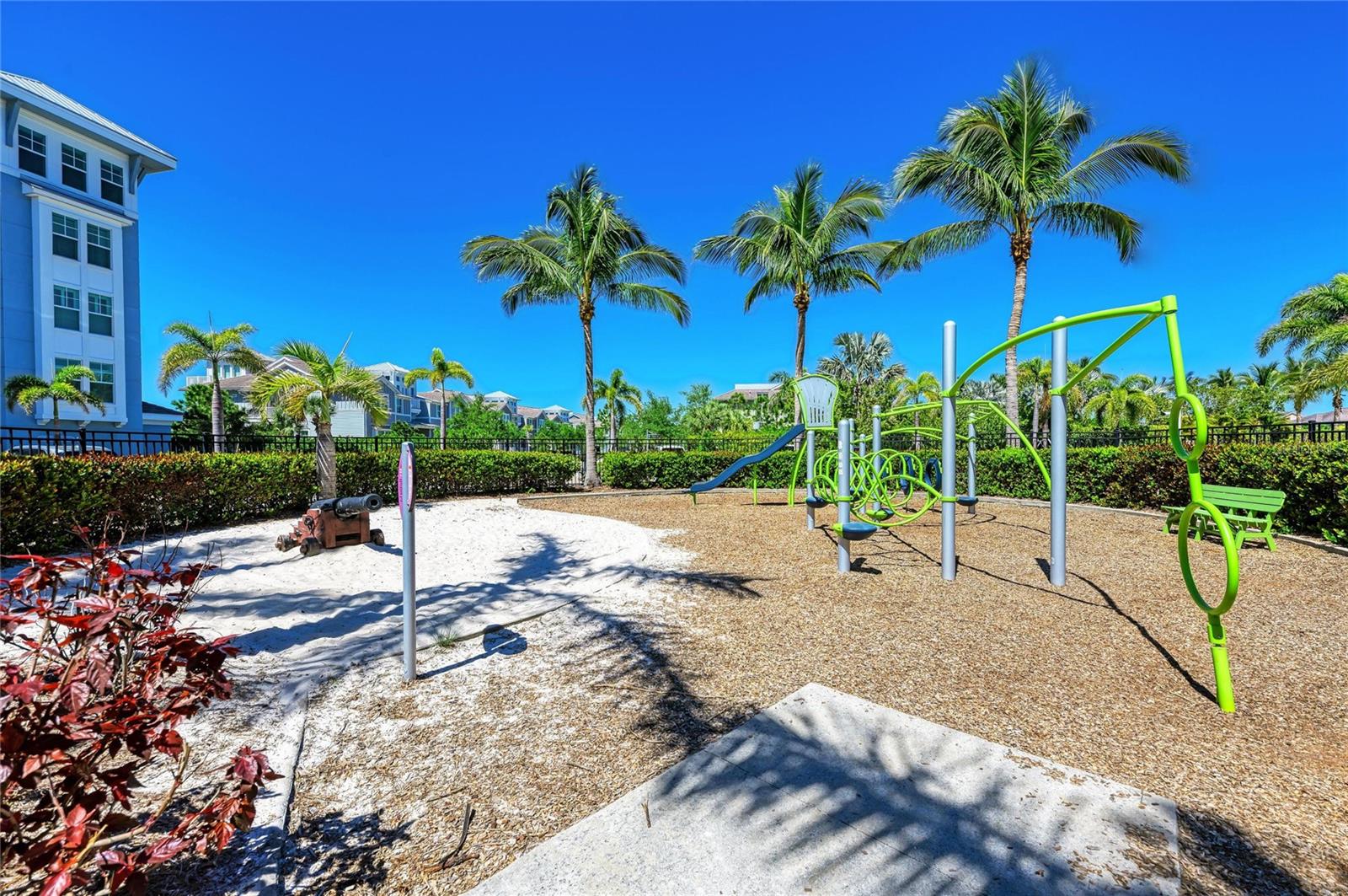 395 ARUBA CIR #402 — photo 98
