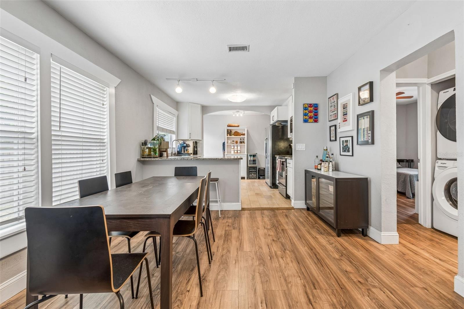 1220 E EMMA ST — photo 6