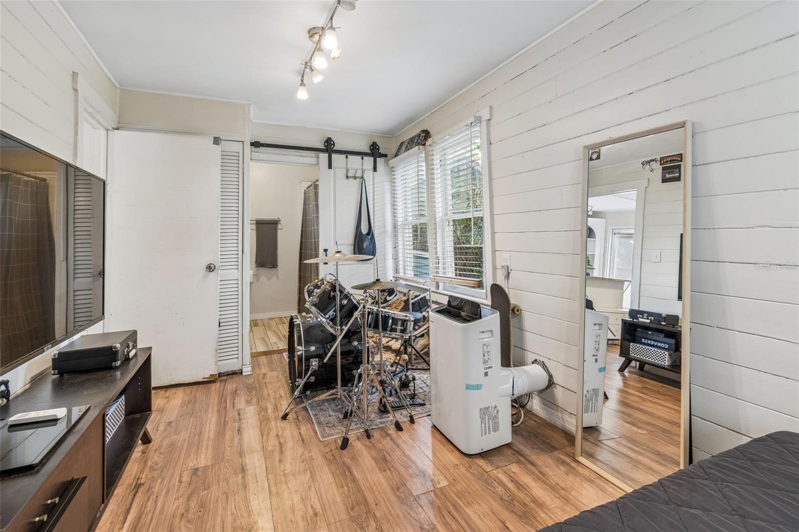 1220 E EMMA ST — photo 37