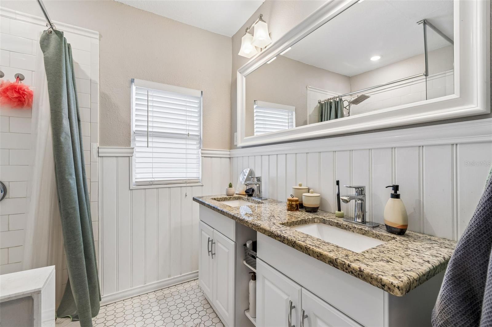 1220 E EMMA ST — photo 14