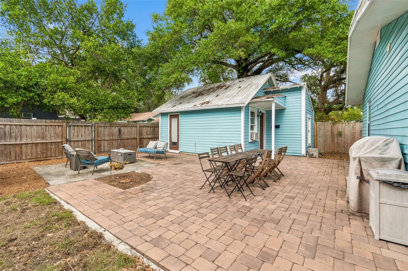1220 E EMMA ST — photo 26