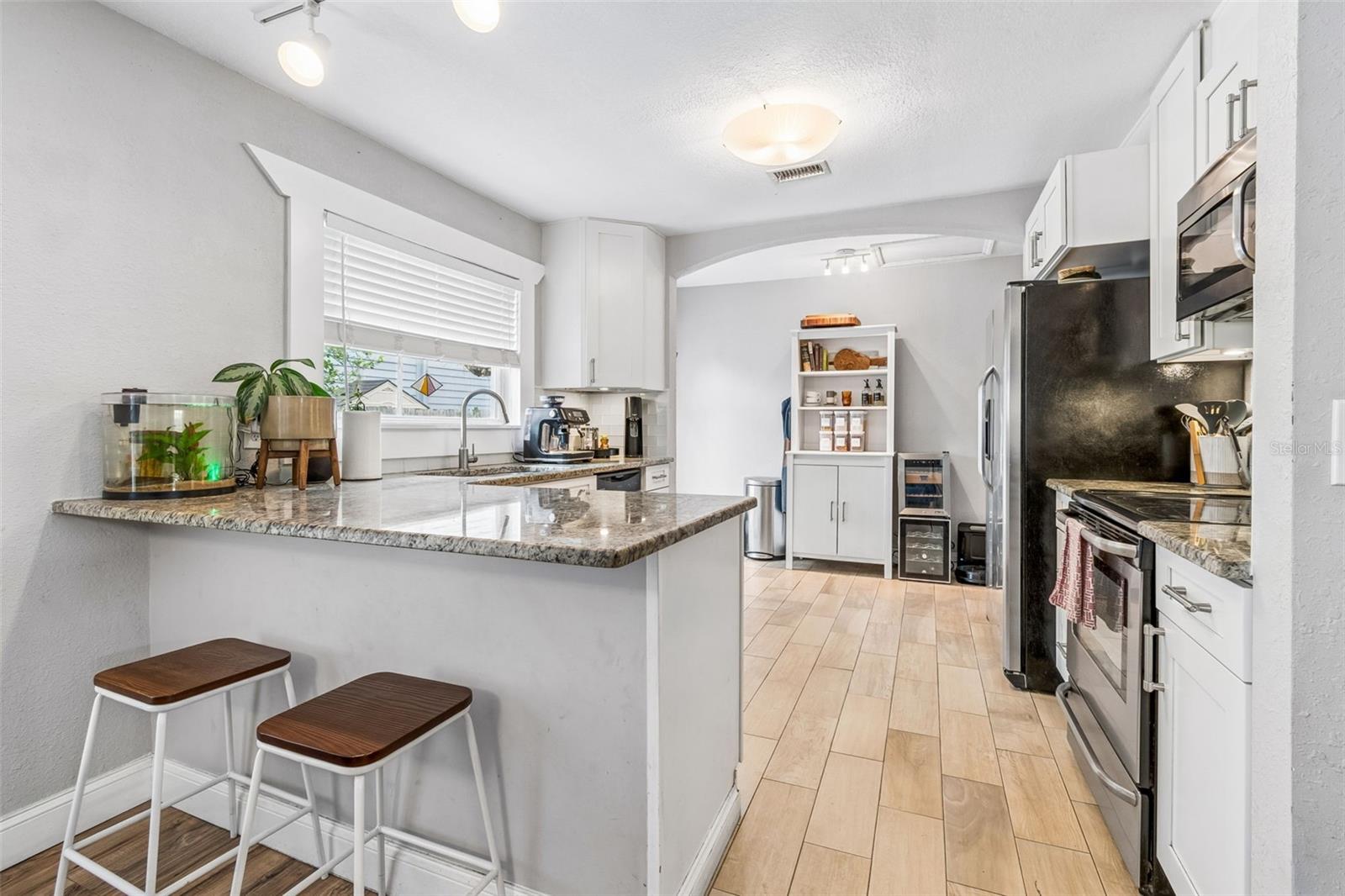 1220 E EMMA ST — photo 8