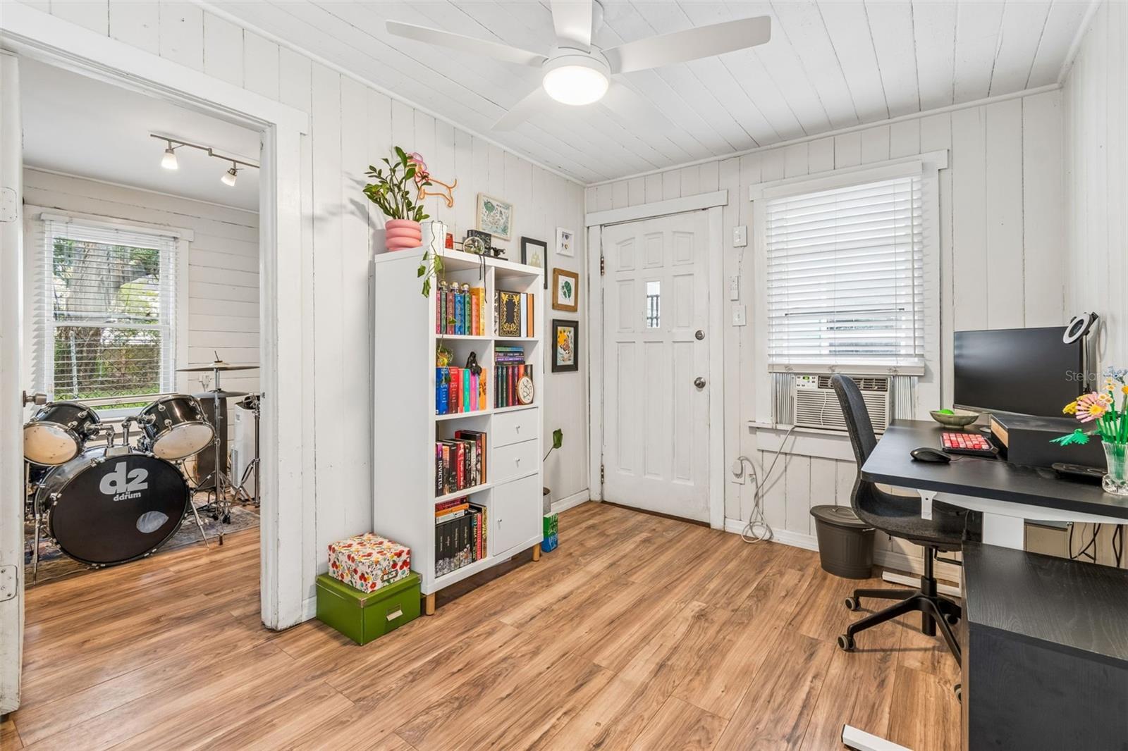 1220 E EMMA ST — photo 34