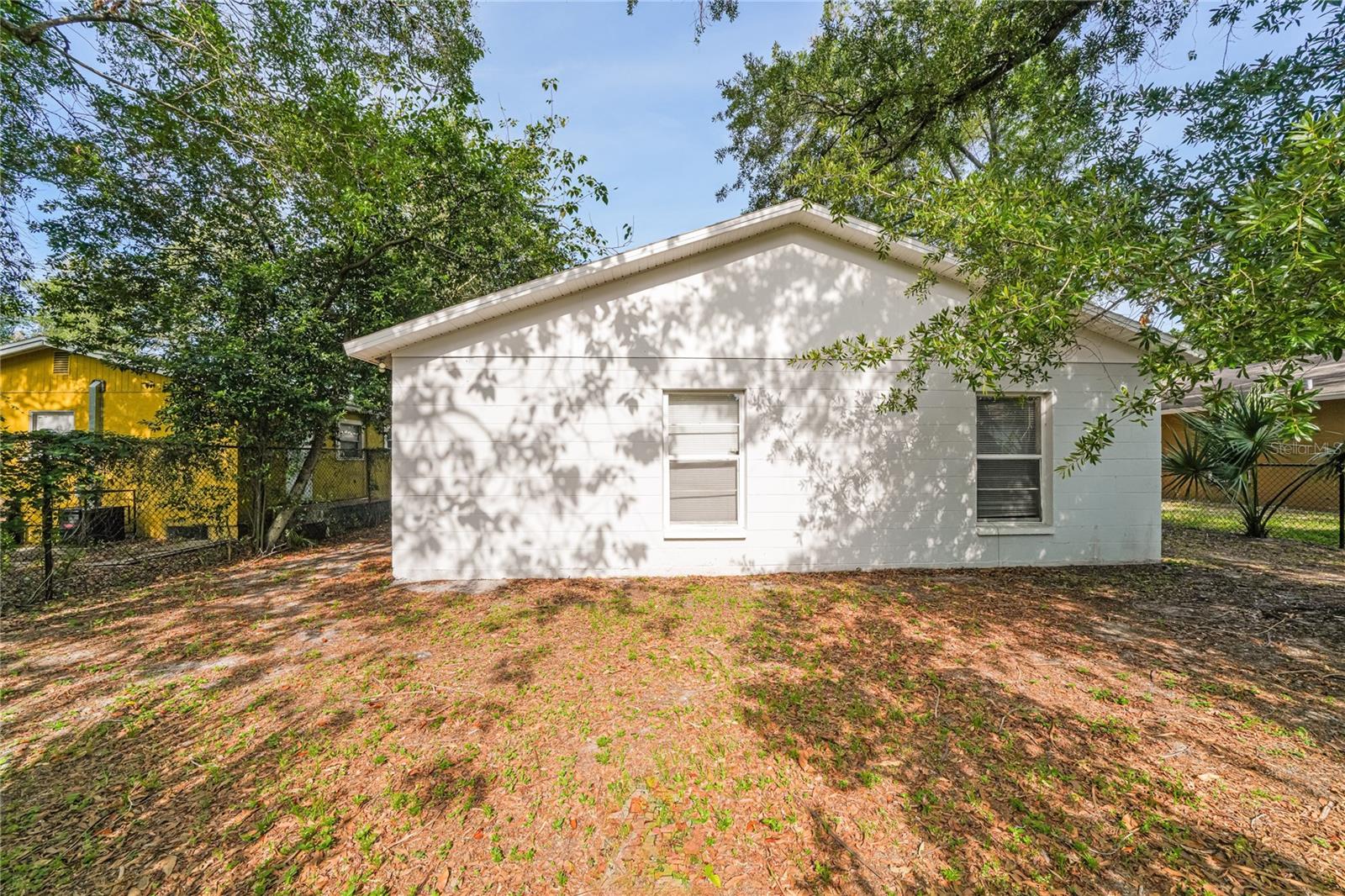 4311 THONOTOSASSA AVE — photo 33