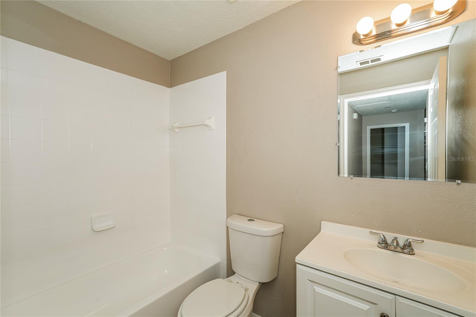 4311 THONOTOSASSA AVE — photo 32