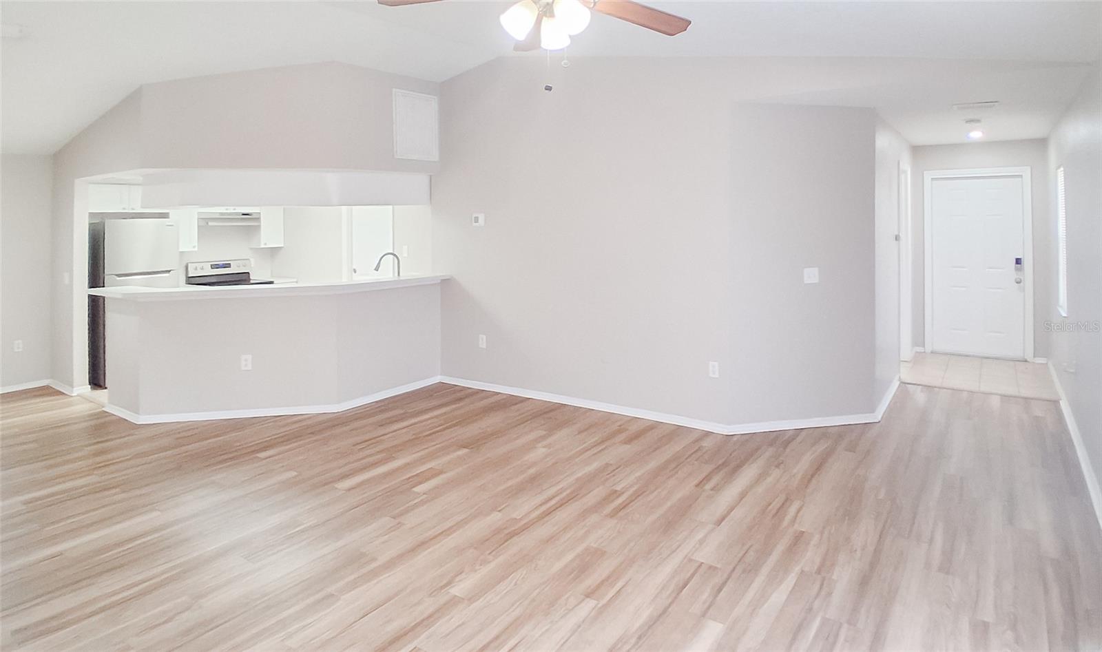 4311 THONOTOSASSA AVE — photo 3