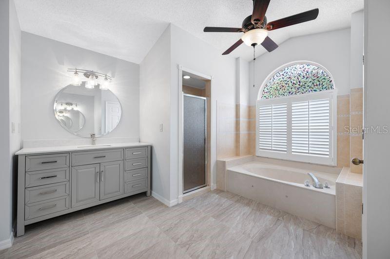5321 GARDENS DR — photo 15