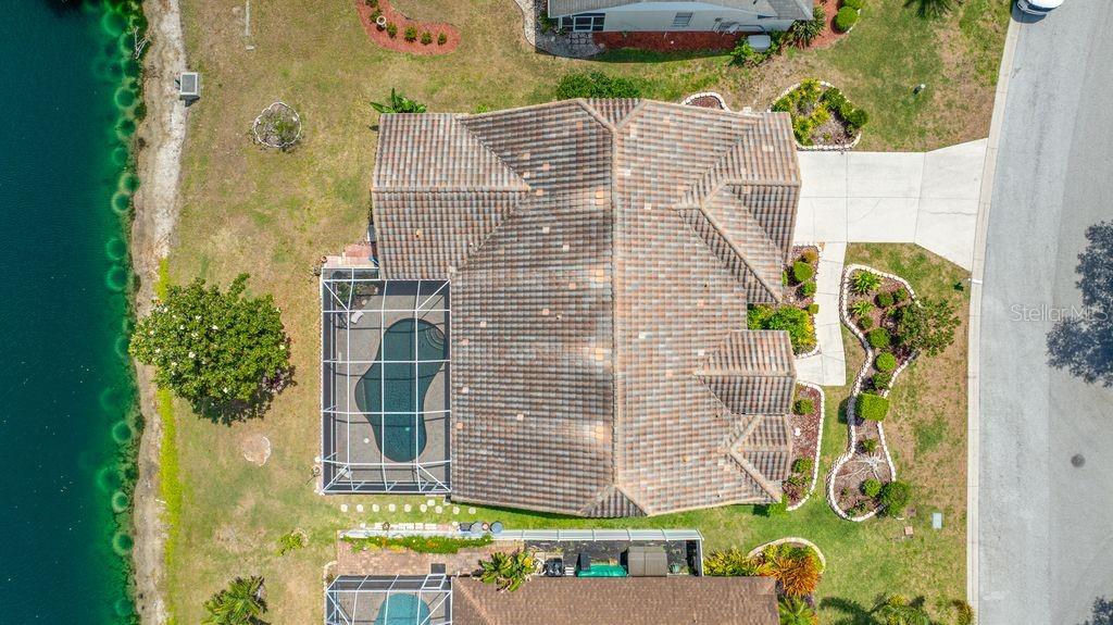 5321 GARDENS DR — photo 35