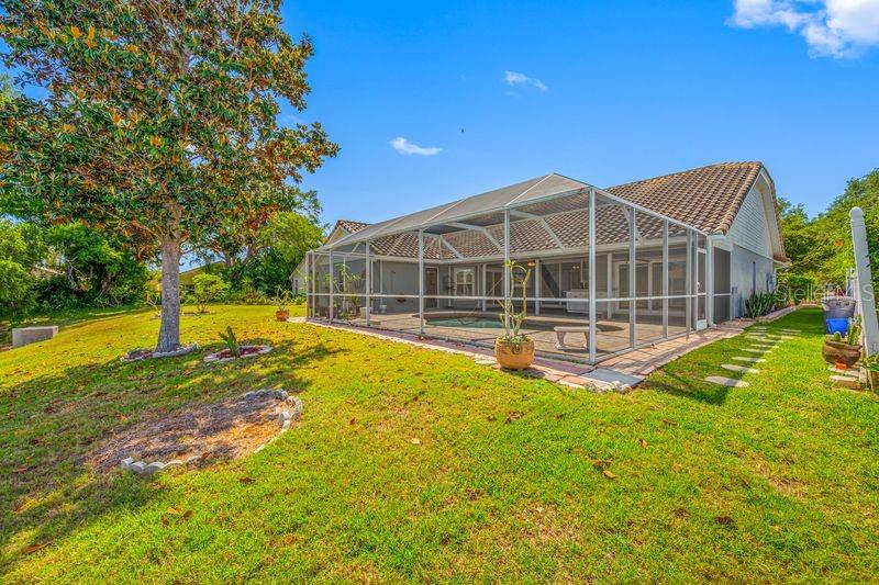 5321 GARDENS DR — photo 34