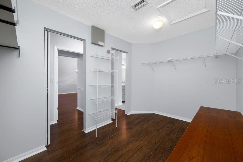 5321 GARDENS DR — photo 18