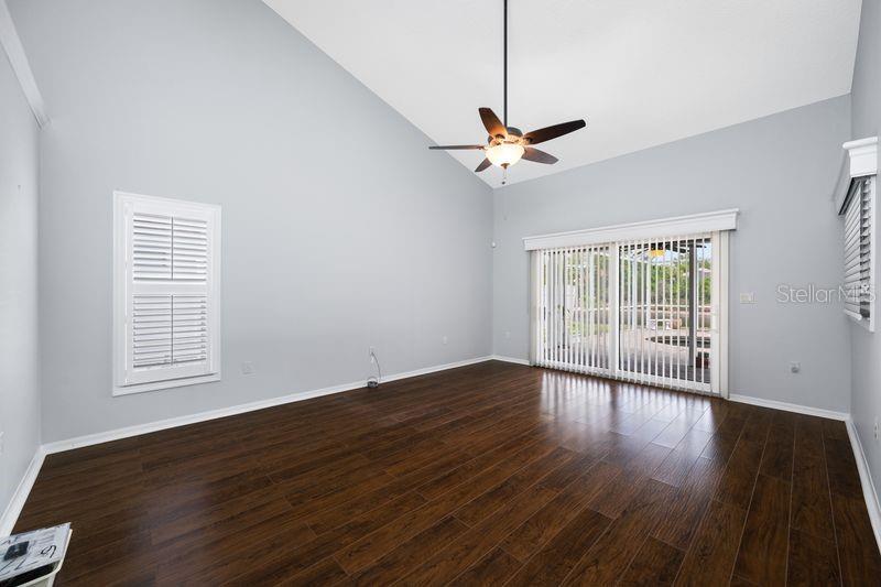 5321 GARDENS DR — photo 14