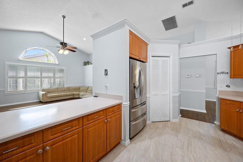 5321 GARDENS DR — photo 7