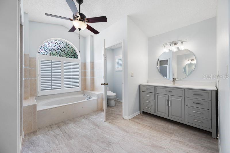 5321 GARDENS DR — photo 16