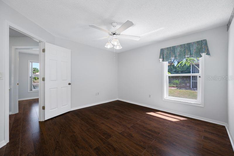 5321 GARDENS DR — photo 19