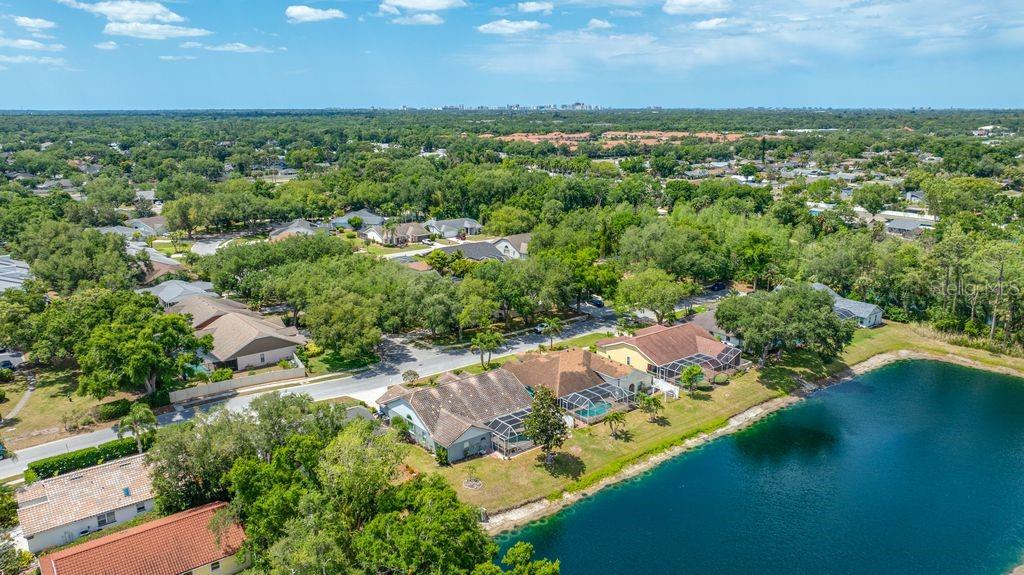 5321 GARDENS DR — photo 36