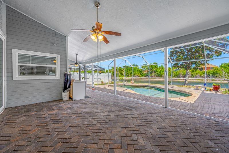 5321 GARDENS DR — photo 27