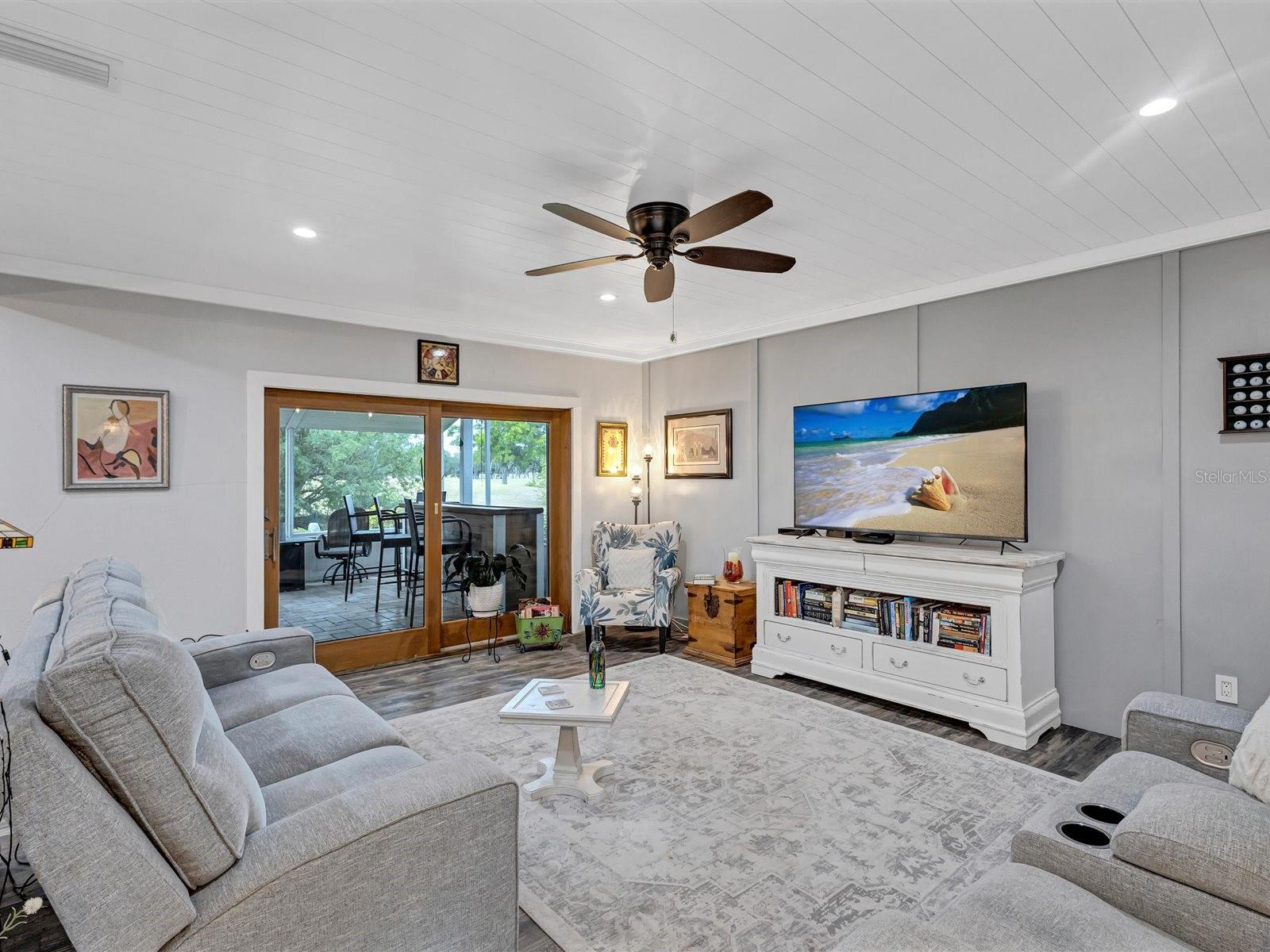 7581 CUMBERLAND RD #7 — photo 8