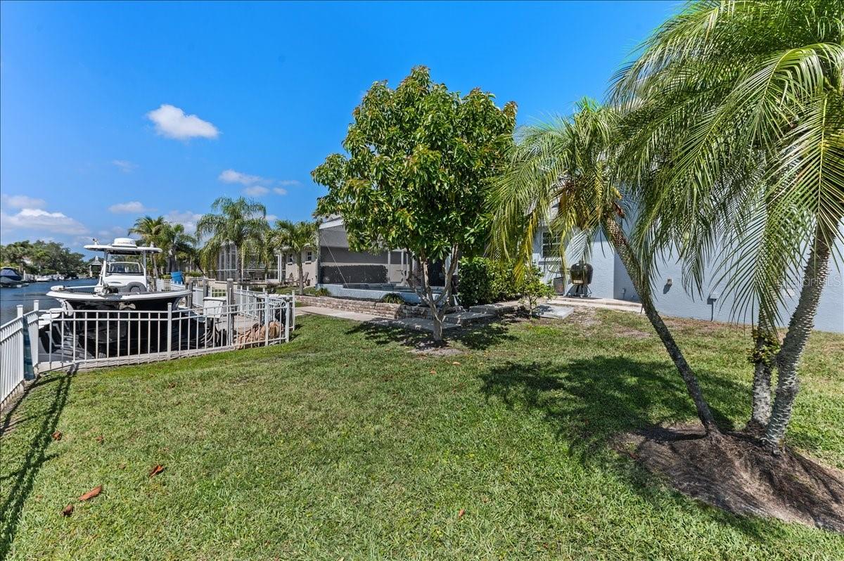 4748 COMPASS DR — photo 11