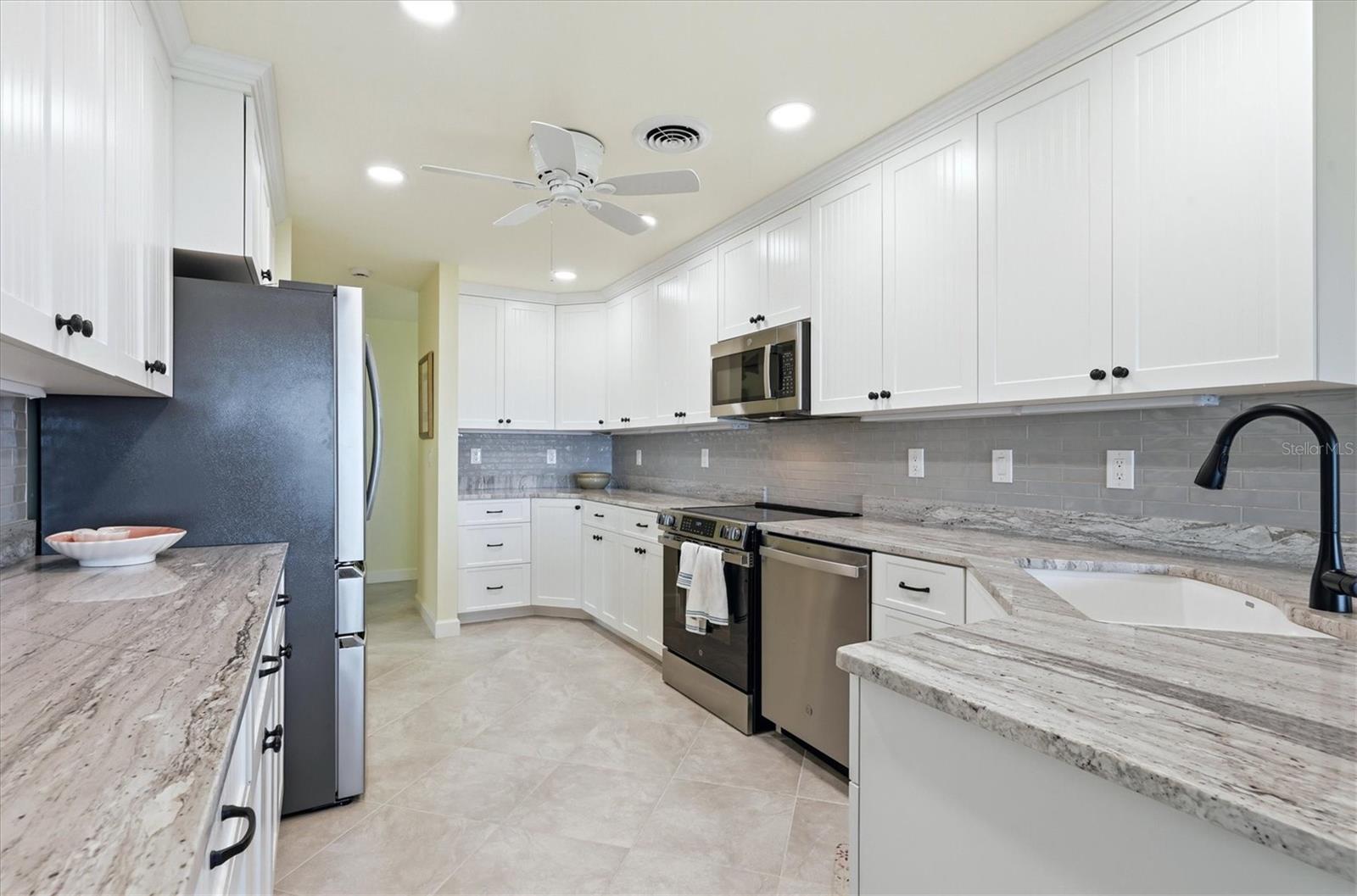 6421 MANASOTA KEY RD — photo 20