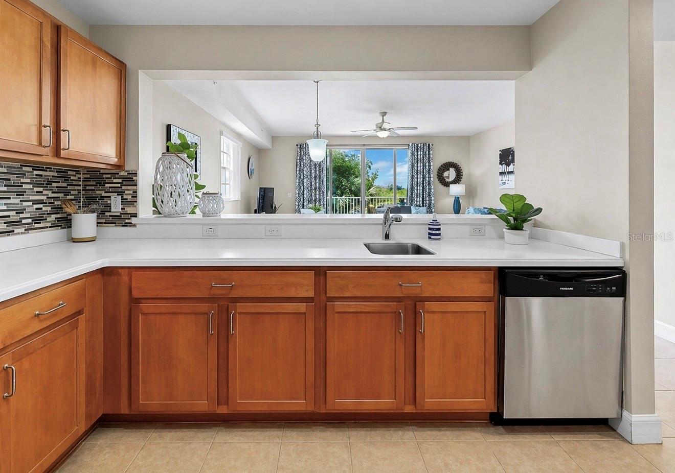 3202 MANGROVE POINT DR — photo 28