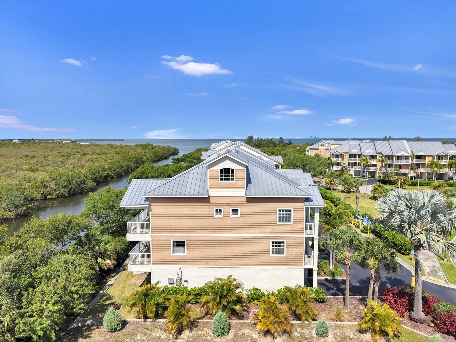 3202 MANGROVE POINT DR — photo 8
