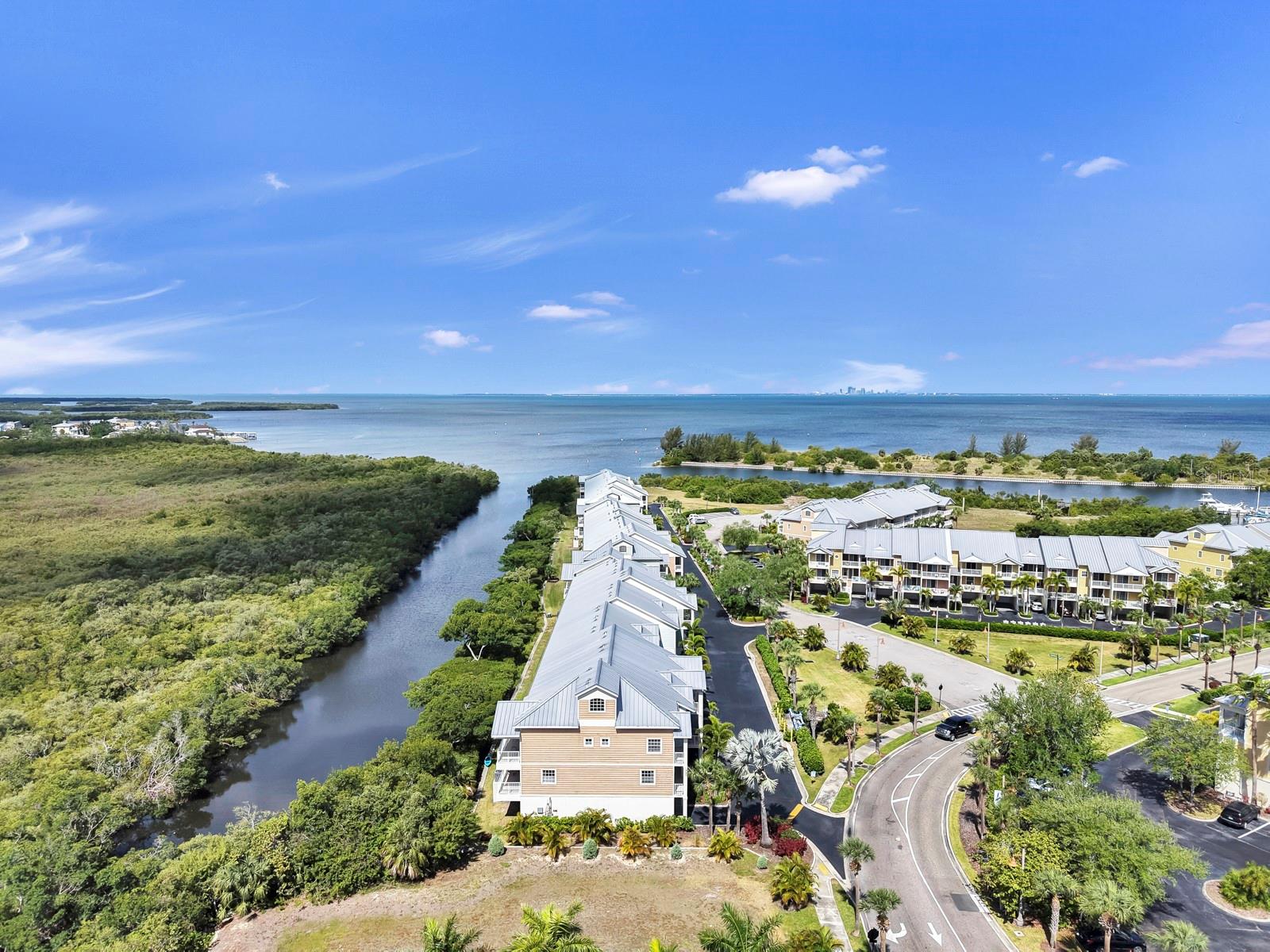 3202 MANGROVE POINT DR — photo 2