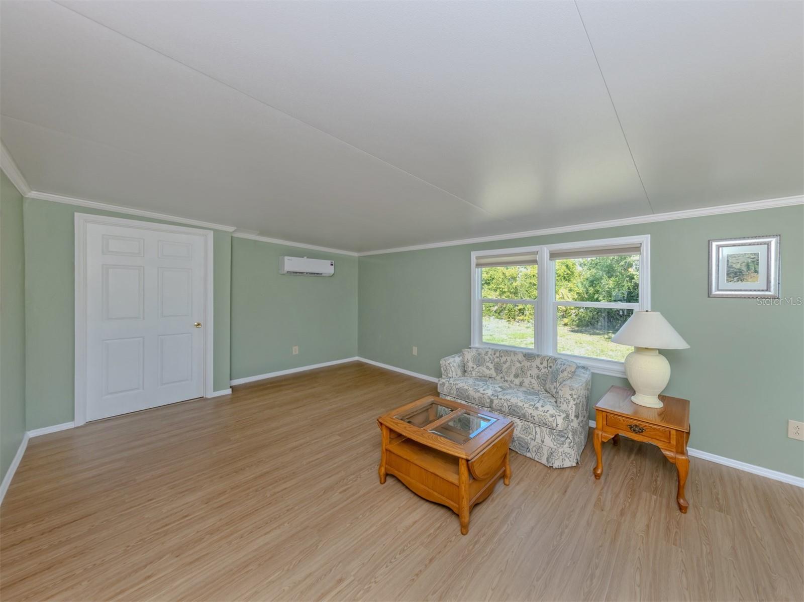592 PORTSIDE DR — photo 19
