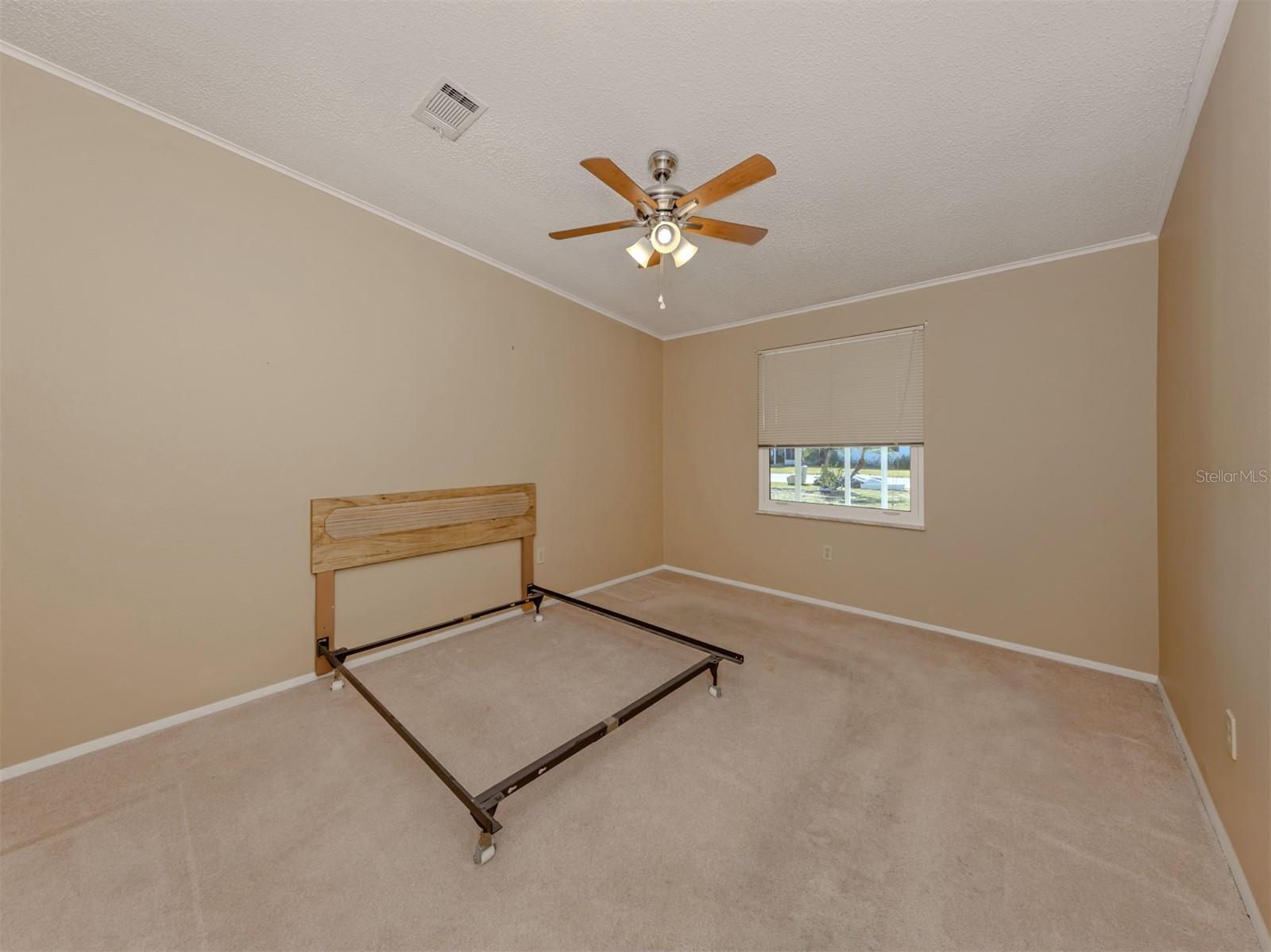 592 PORTSIDE DR — photo 23