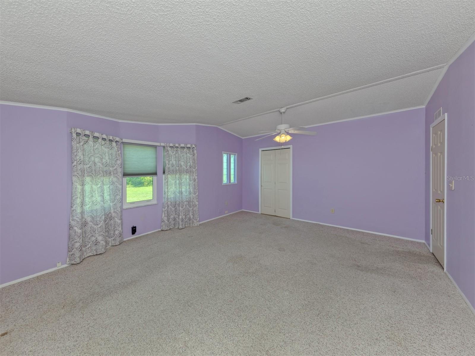 592 PORTSIDE DR — photo 21
