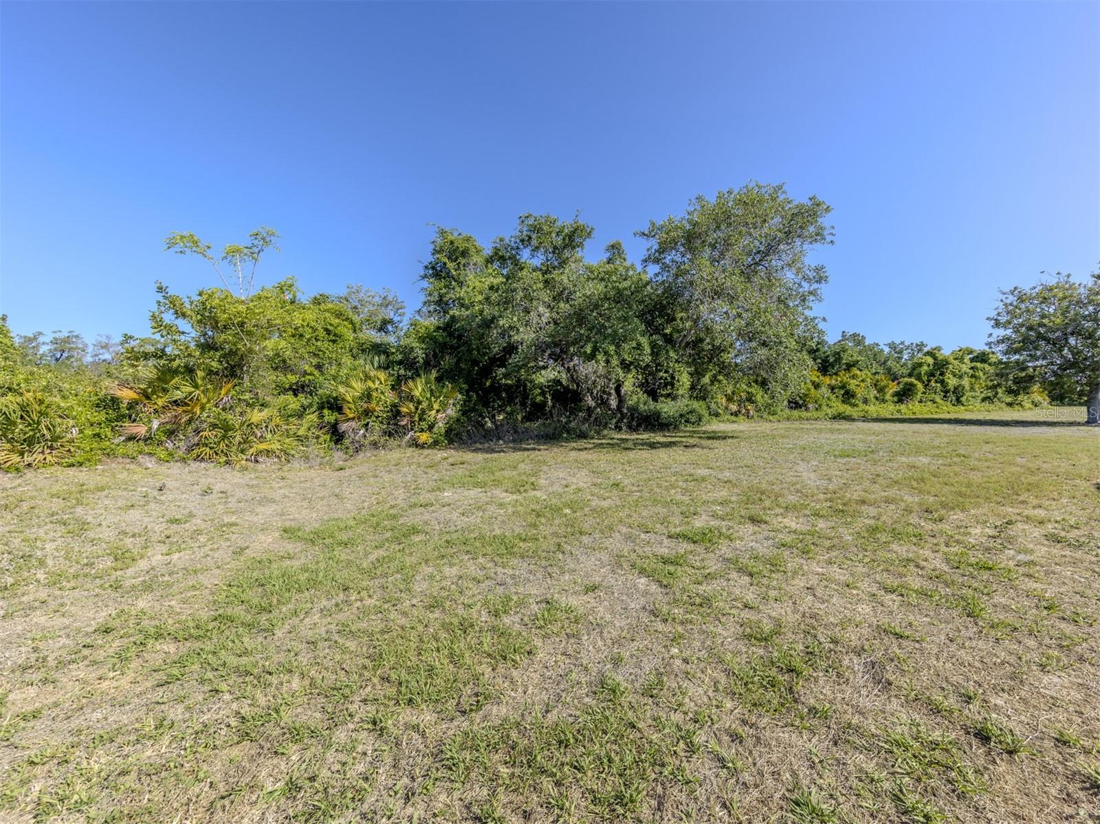 592 PORTSIDE DR — photo 31