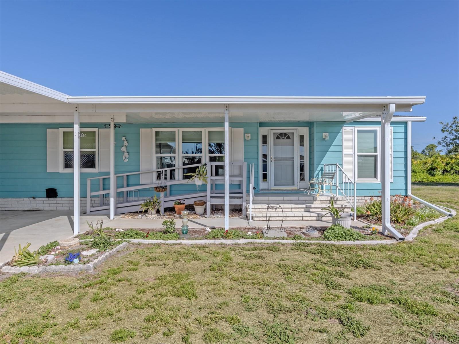 592 PORTSIDE DR — photo 3