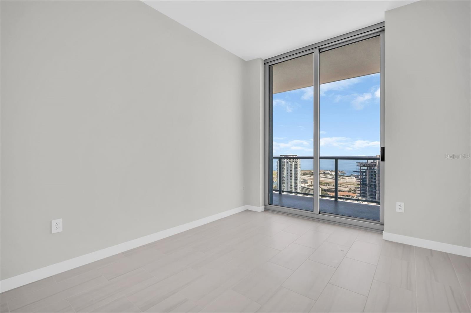 400 CENTRAL AVE #3603 — photo 40