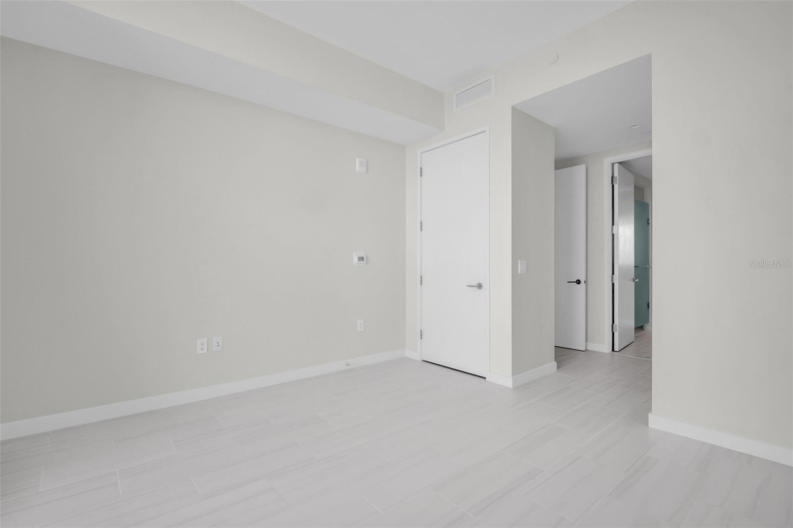 400 CENTRAL AVE #3603 — photo 34
