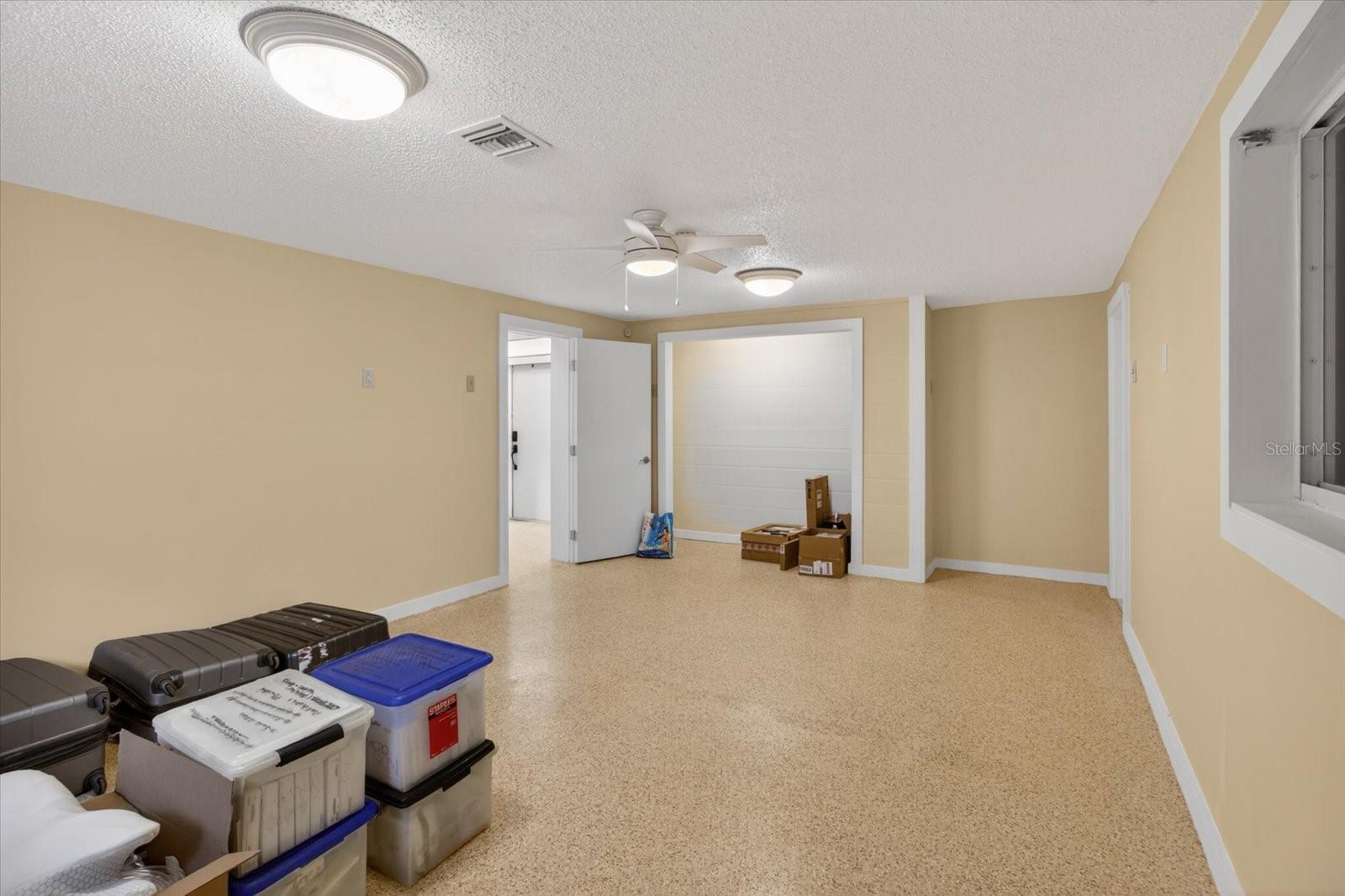 4190 STROMBUS RD — photo 30