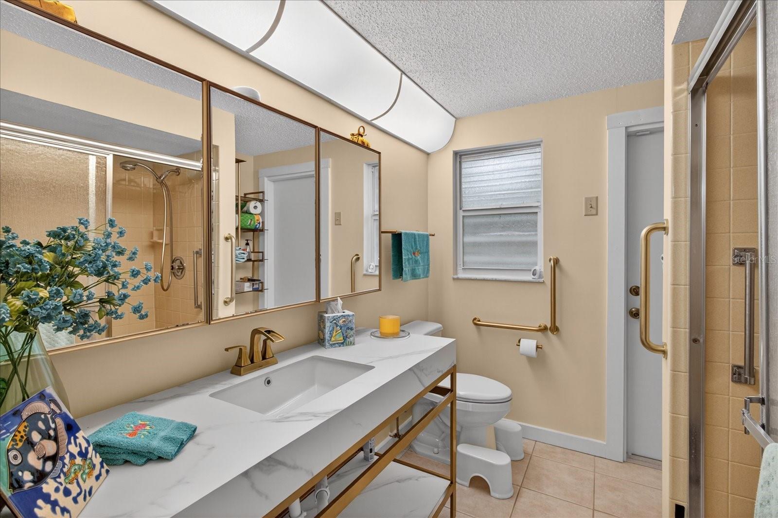 4190 STROMBUS RD — photo 33
