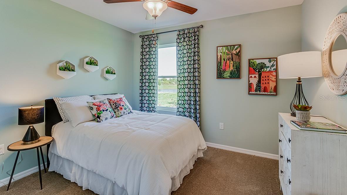 5739 SILVER MOONLIGHT DR — photo 11