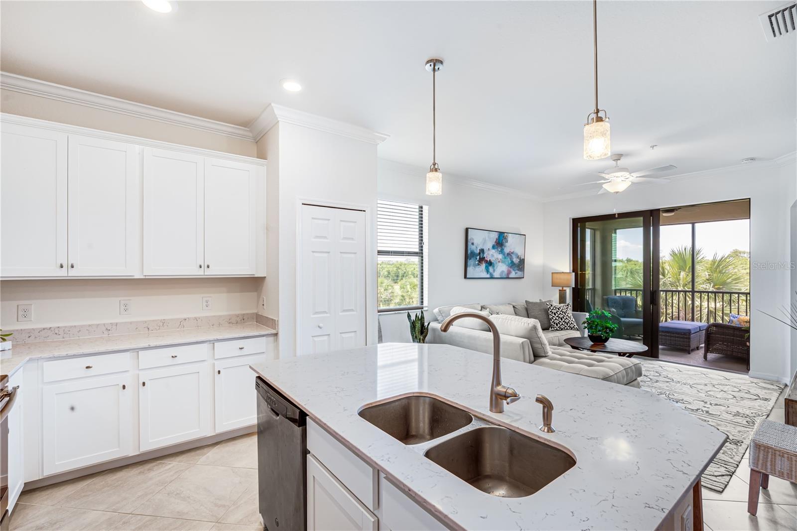 17724 GAWTHROP DR #301 — photo 13