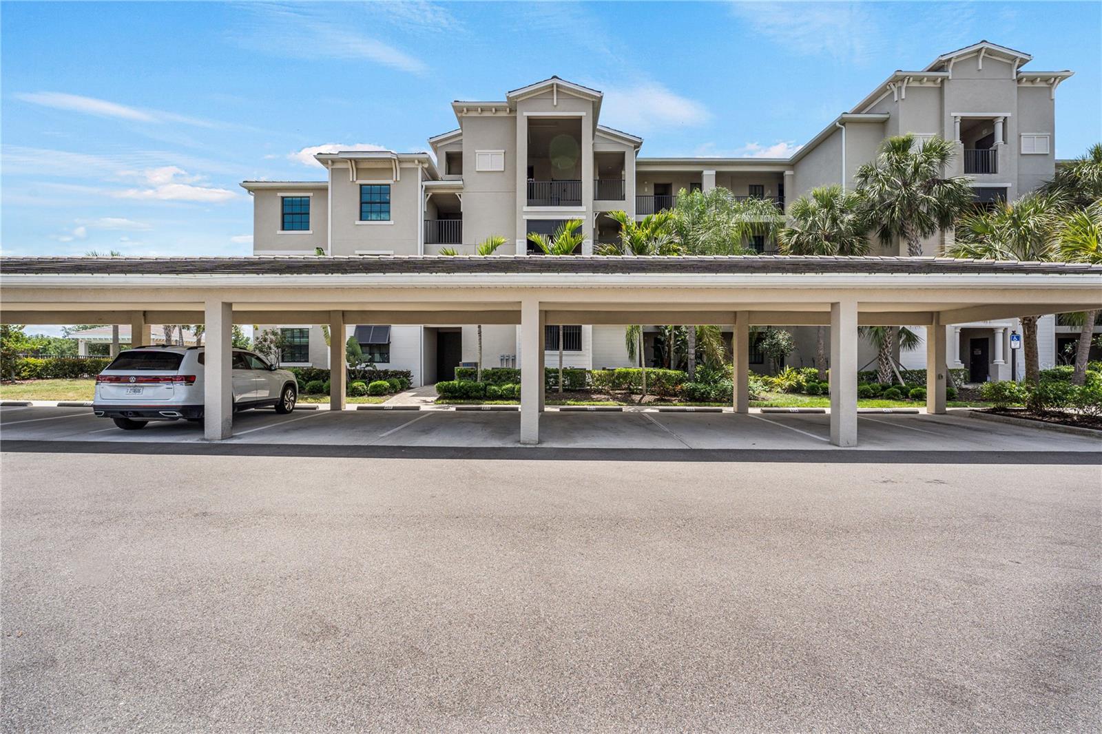 17724 GAWTHROP DR #301 — photo 9