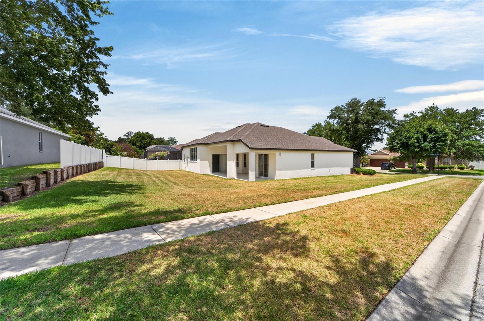 2309 SILVER TRUMPET CT — photo 57