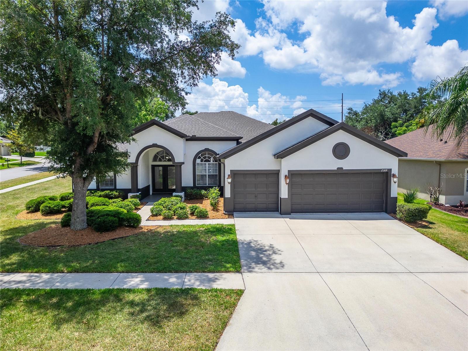2309 SILVER TRUMPET CT — photo 59