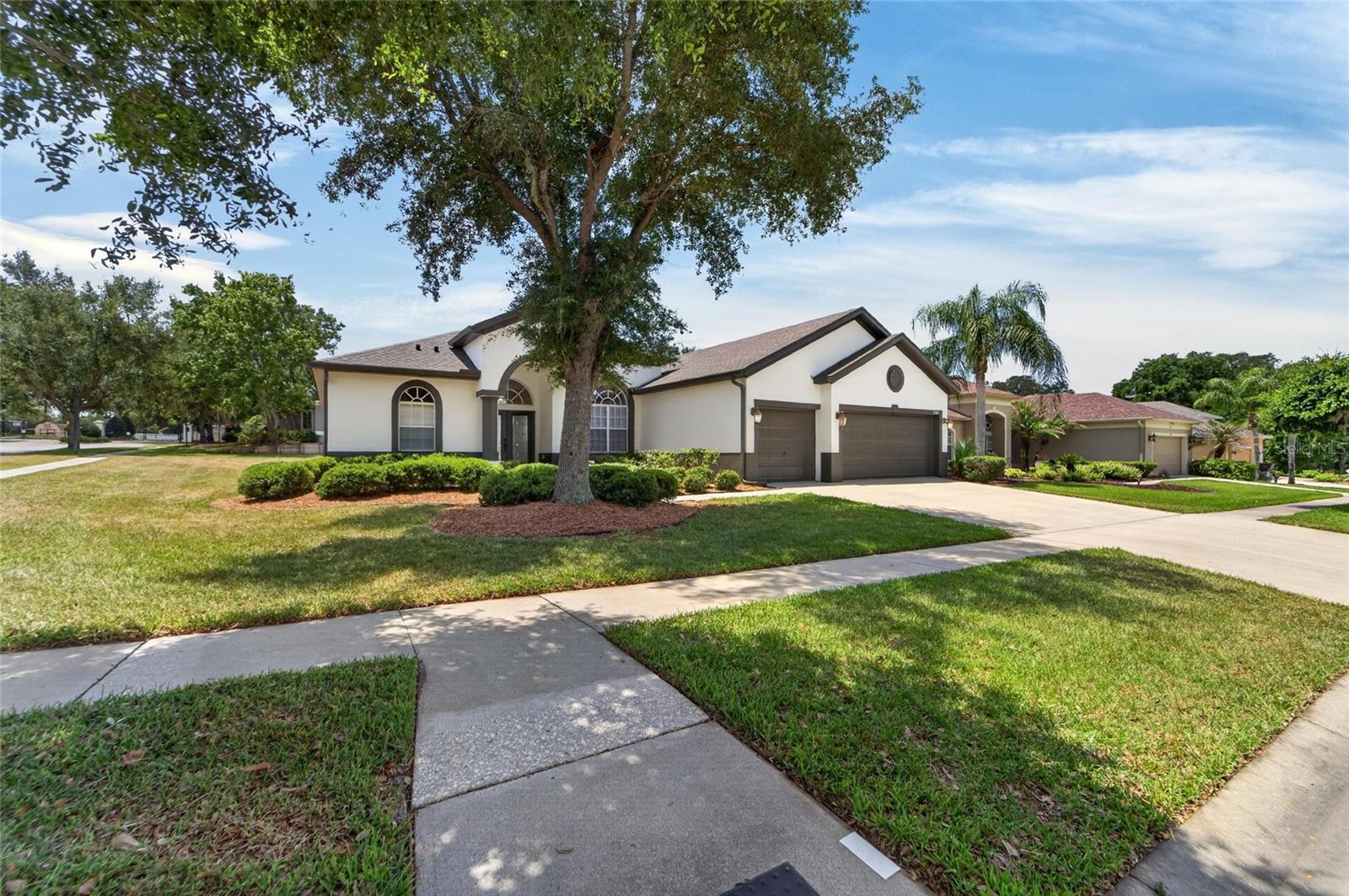 2309 SILVER TRUMPET CT — photo 4