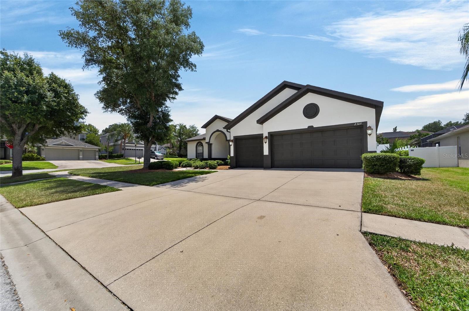 2309 SILVER TRUMPET CT — photo 5