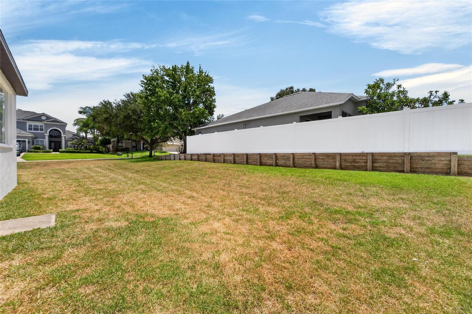 2309 SILVER TRUMPET CT — photo 56