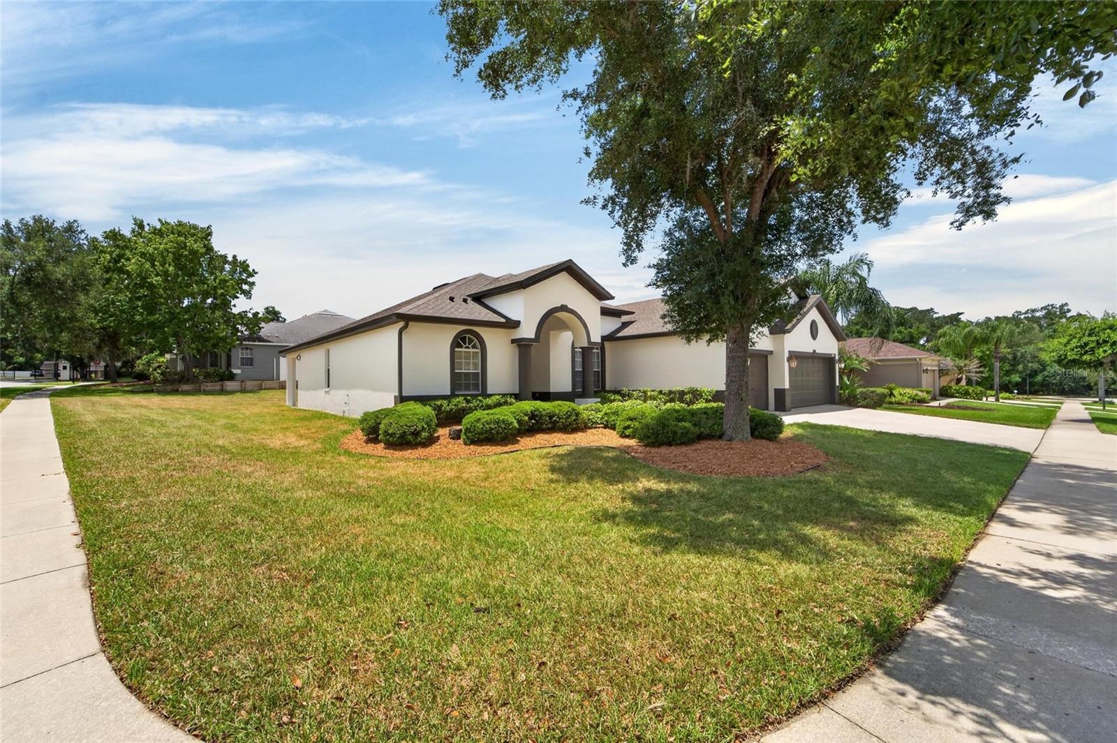 2309 SILVER TRUMPET CT — photo 58