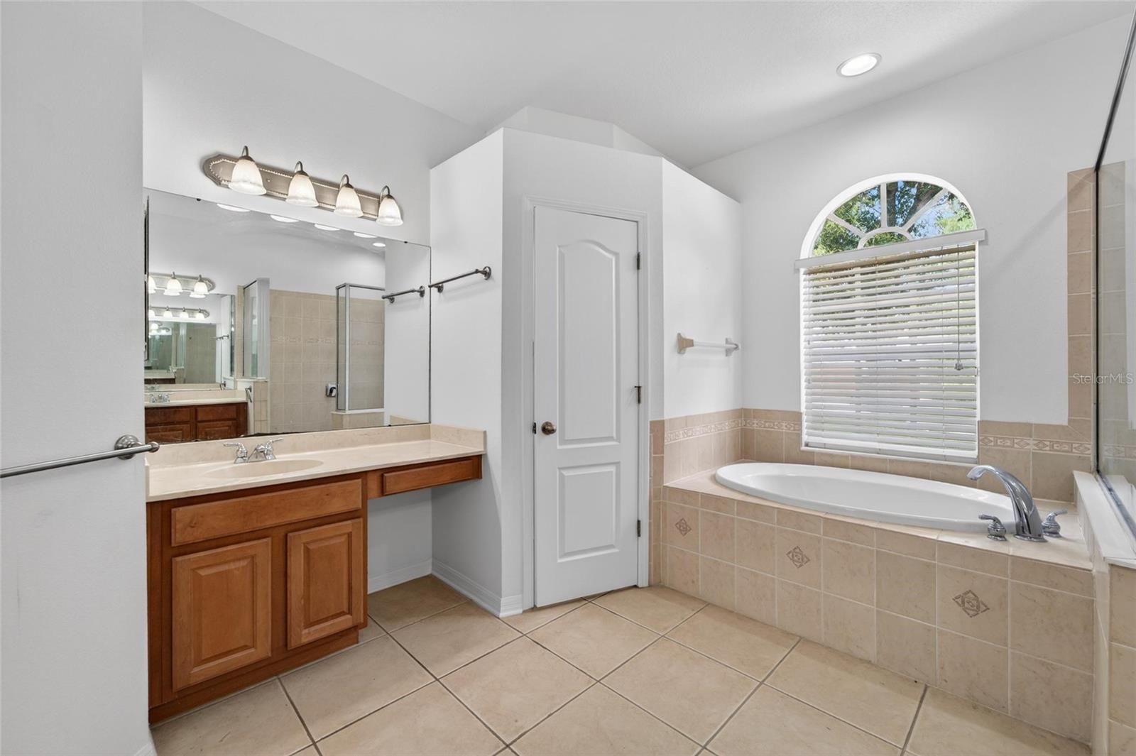 2309 SILVER TRUMPET CT — photo 17