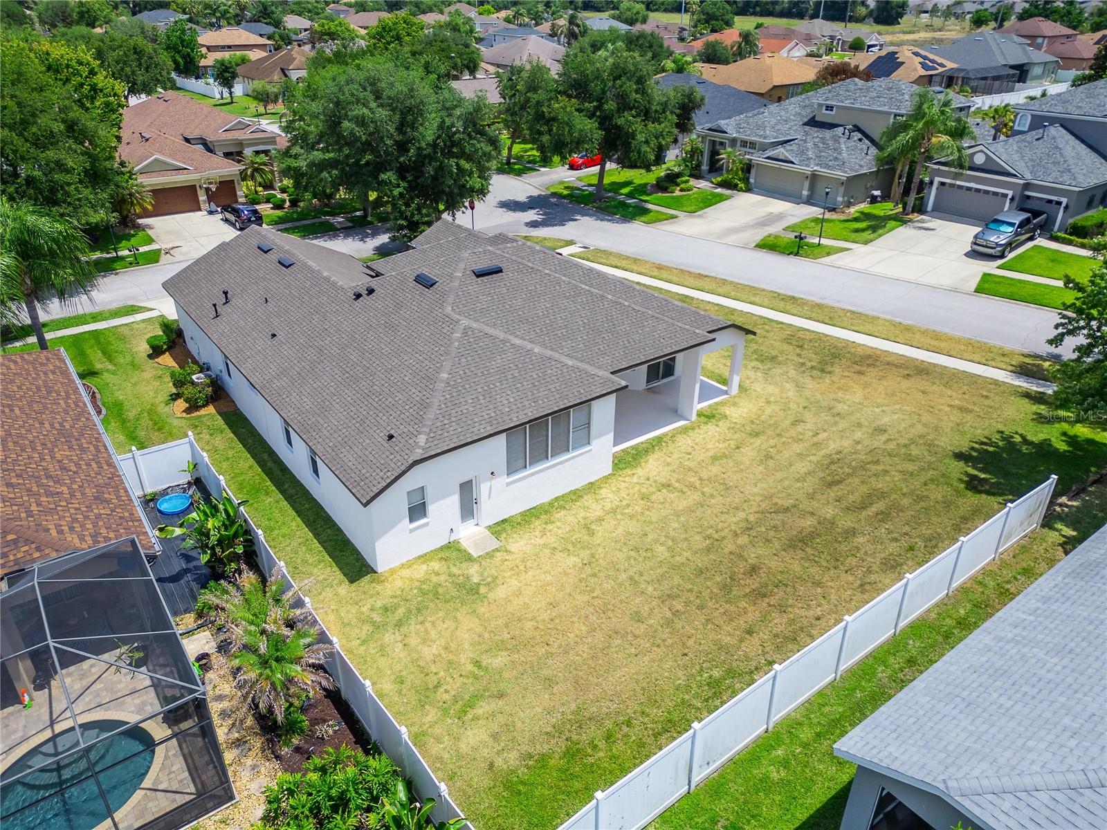 2309 SILVER TRUMPET CT — photo 2
